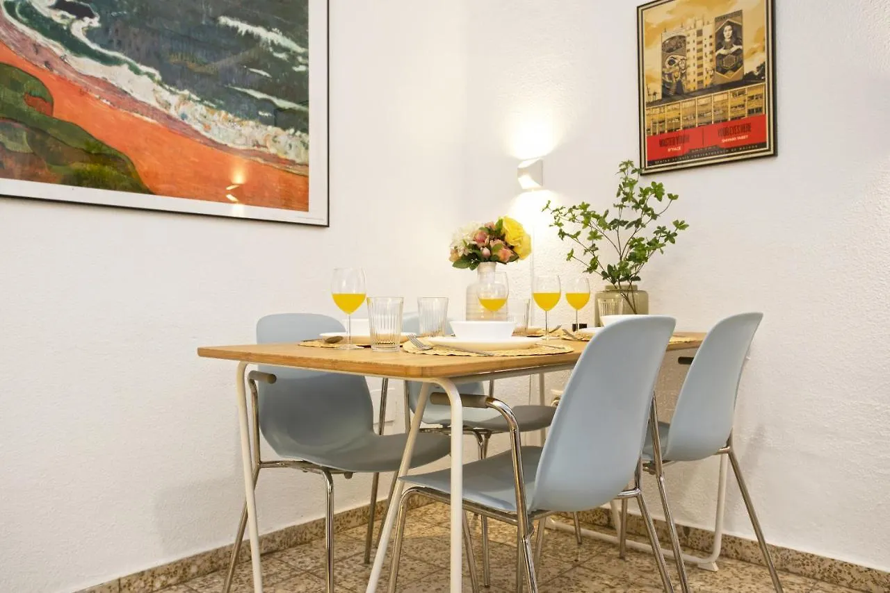 -Malagasunapts-Merced Private Terrace